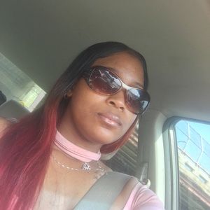 Meet your Posher, Toni